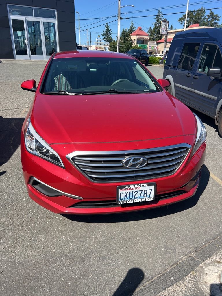 Used 2017 Hyundai Sonata SE FWD image 3