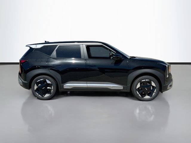 New 2027 Kia Seltos S FWD image 8