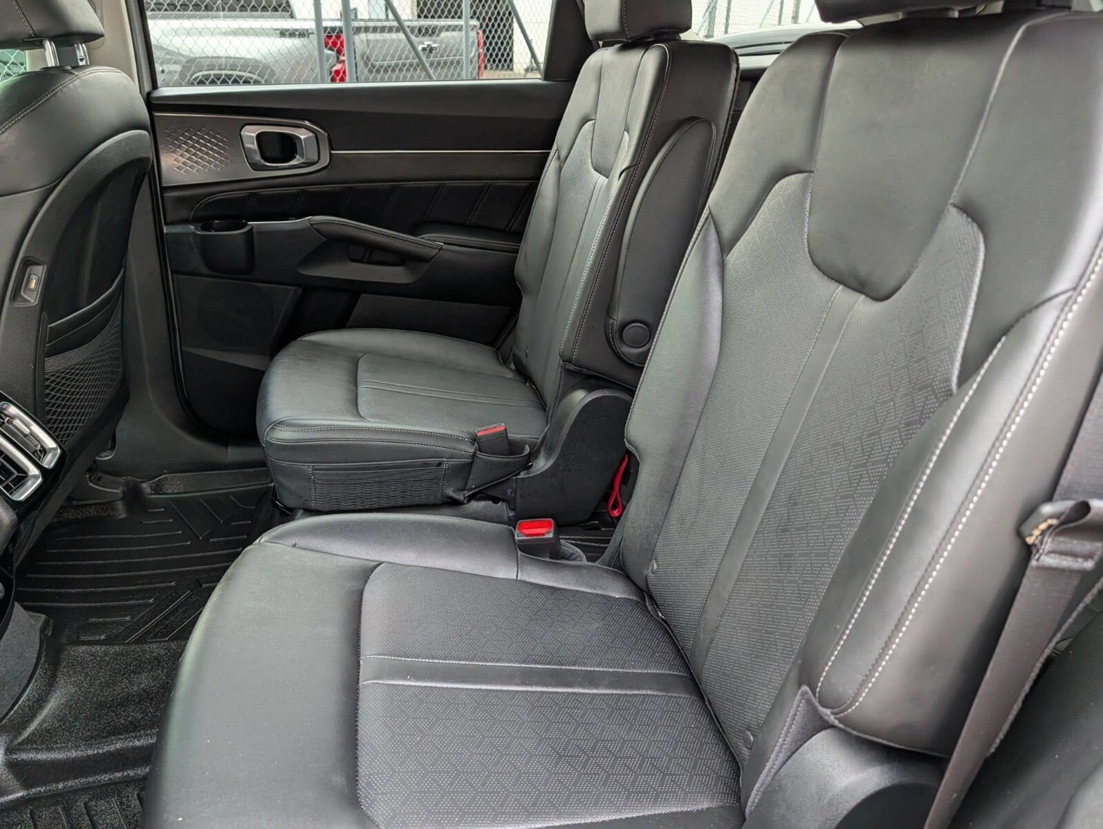 Used 2022 Kia Sorento SX AWD/4WD image 19