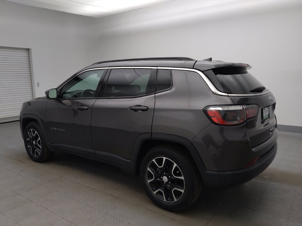 Used 2022 Jeep Compass Latitude FWD image 3