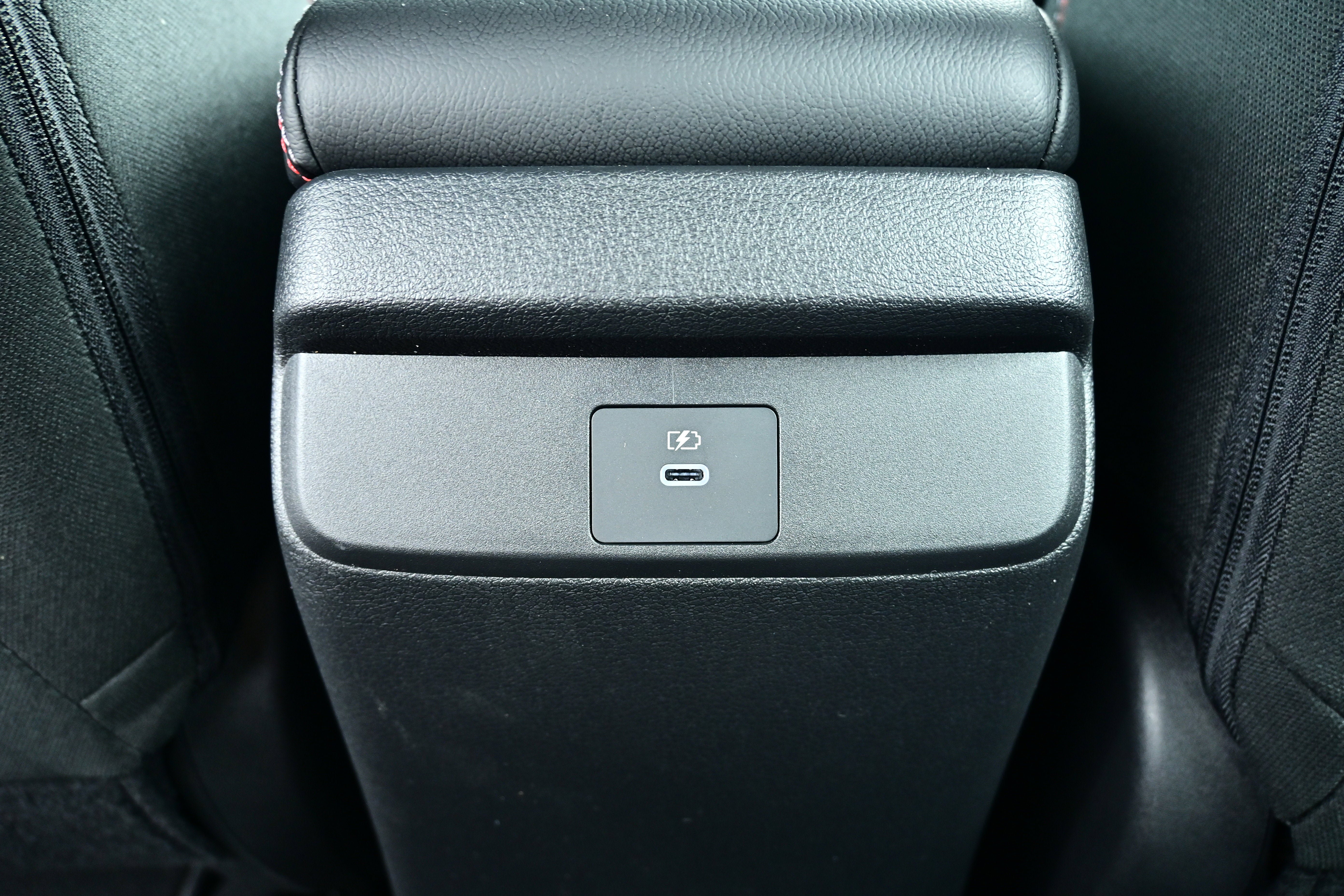 New 2026 Nissan Sentra SR FWD image 14
