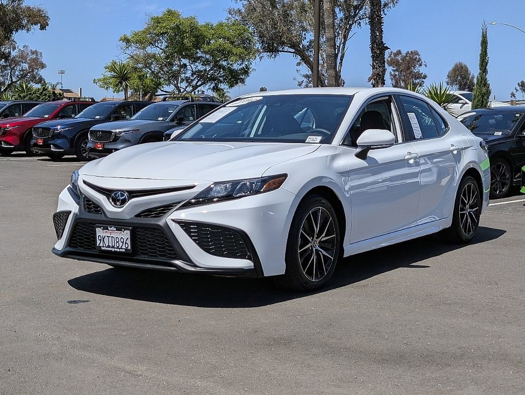 Used 2024 Toyota Camry SE FWD image 7