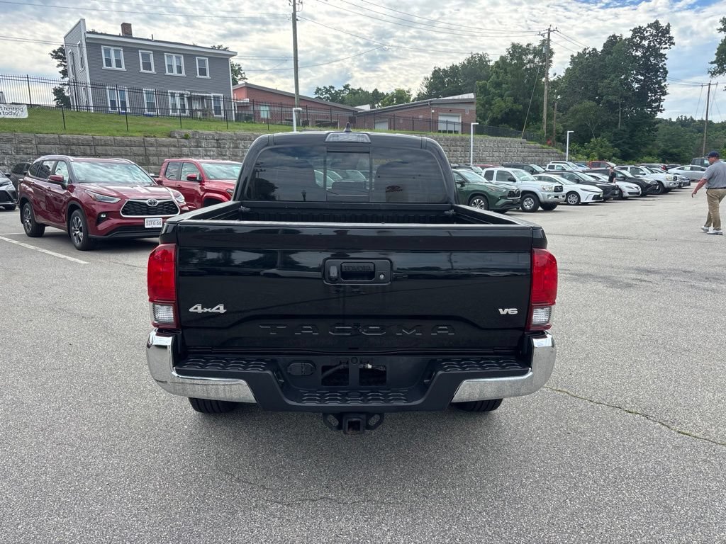 Used 2020 Toyota Tacoma SR5 AWD/4WD image 6