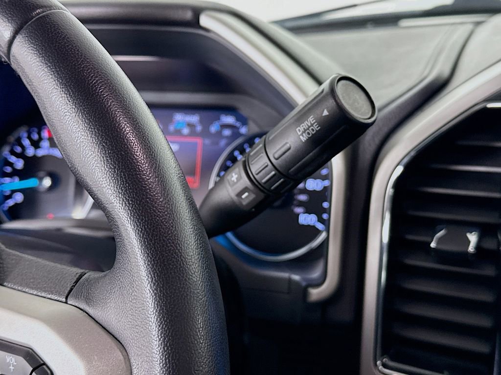 Used 2022 Ford F350 Lariat w/ Lariat Value Package image 17