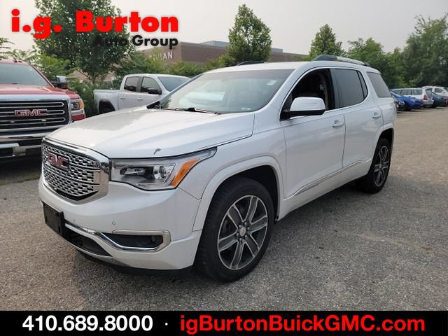 Used 2017 GMC Acadia Denali w/ Technology Package FWD video 3