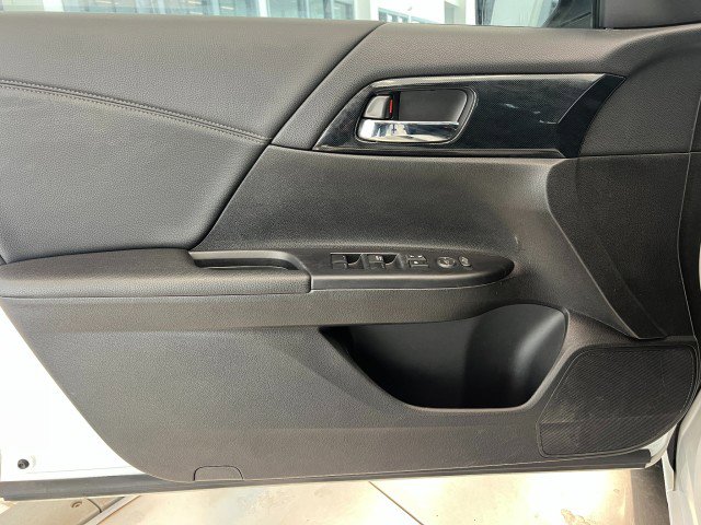 Used 2014 Honda Accord Sport image 12