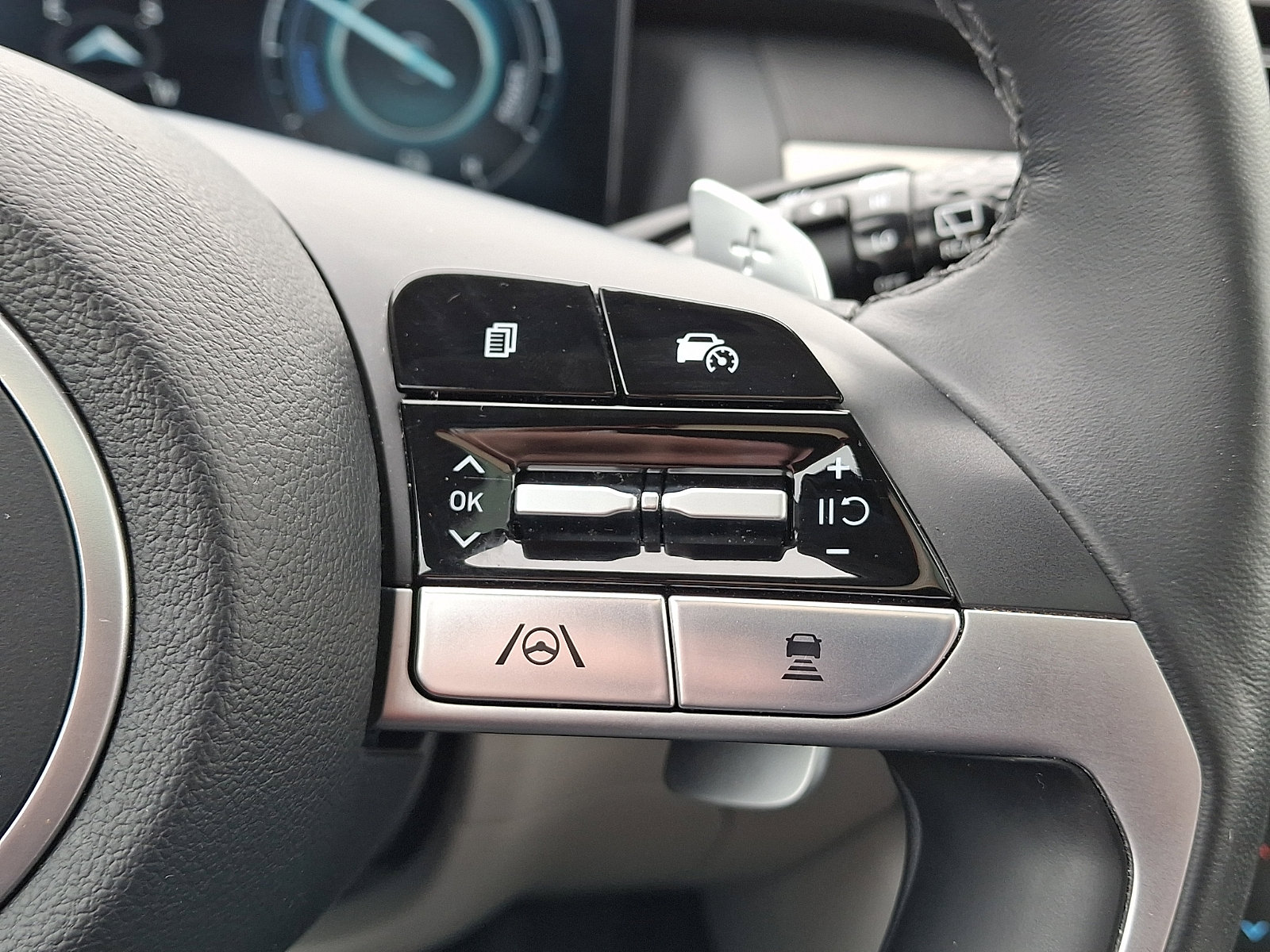 Used 2023 Hyundai Tucson Limited image 22