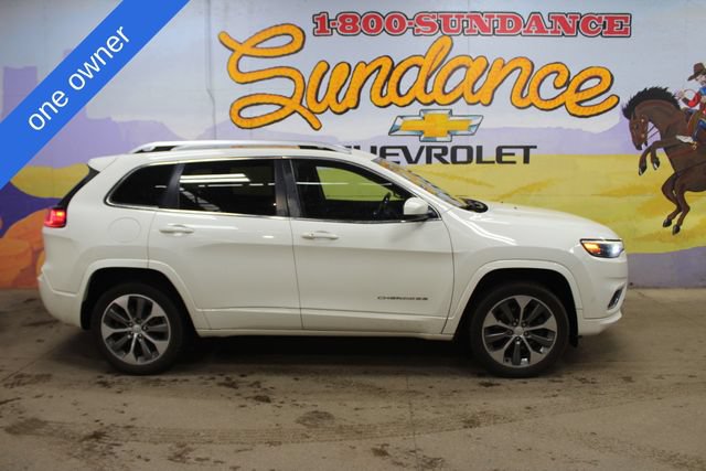 Used 2019 Jeep Cherokee Overland w/ Technology Group AWD/4WD image 1