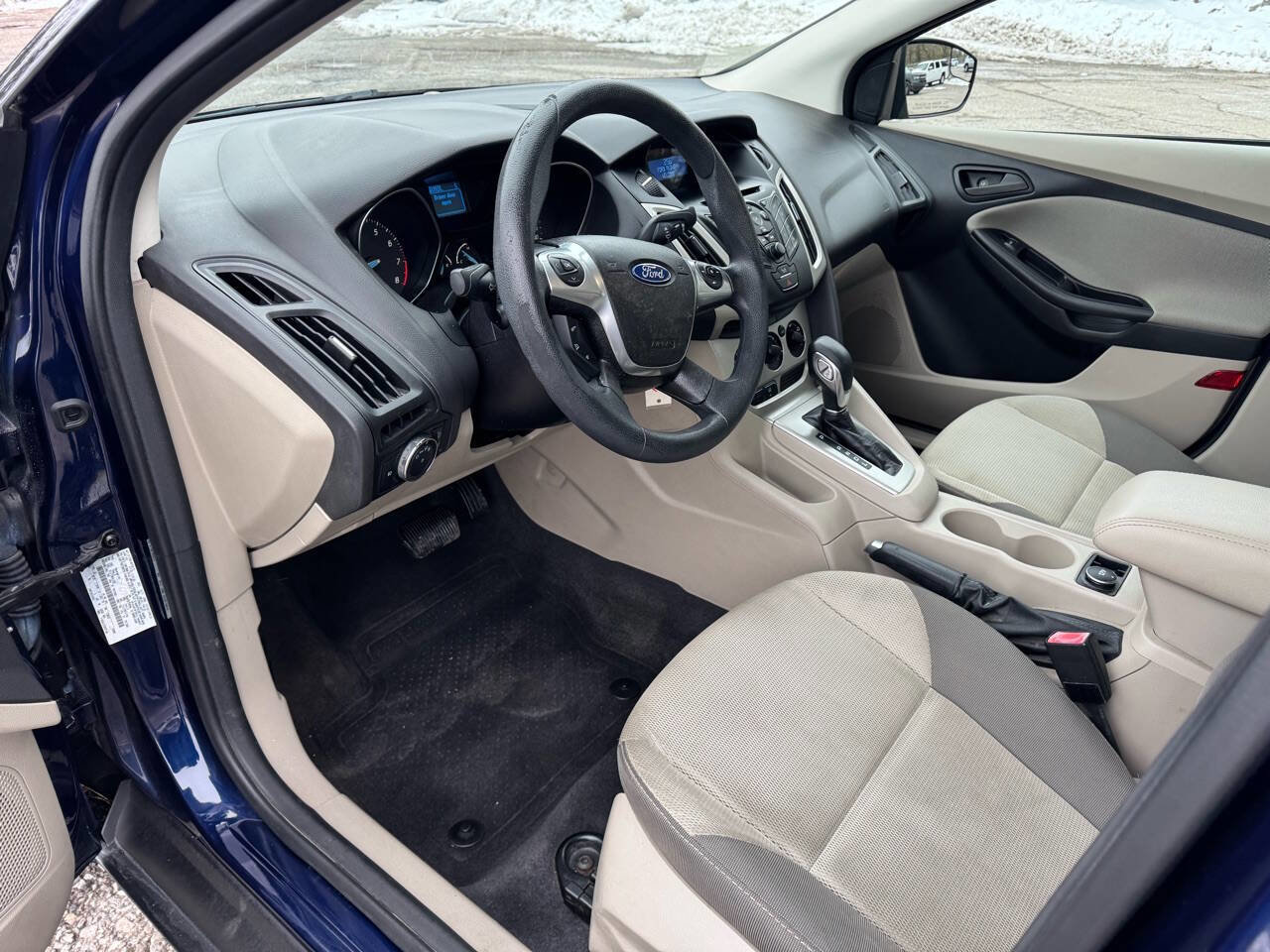 Used 2012 Ford Focus SE image 29