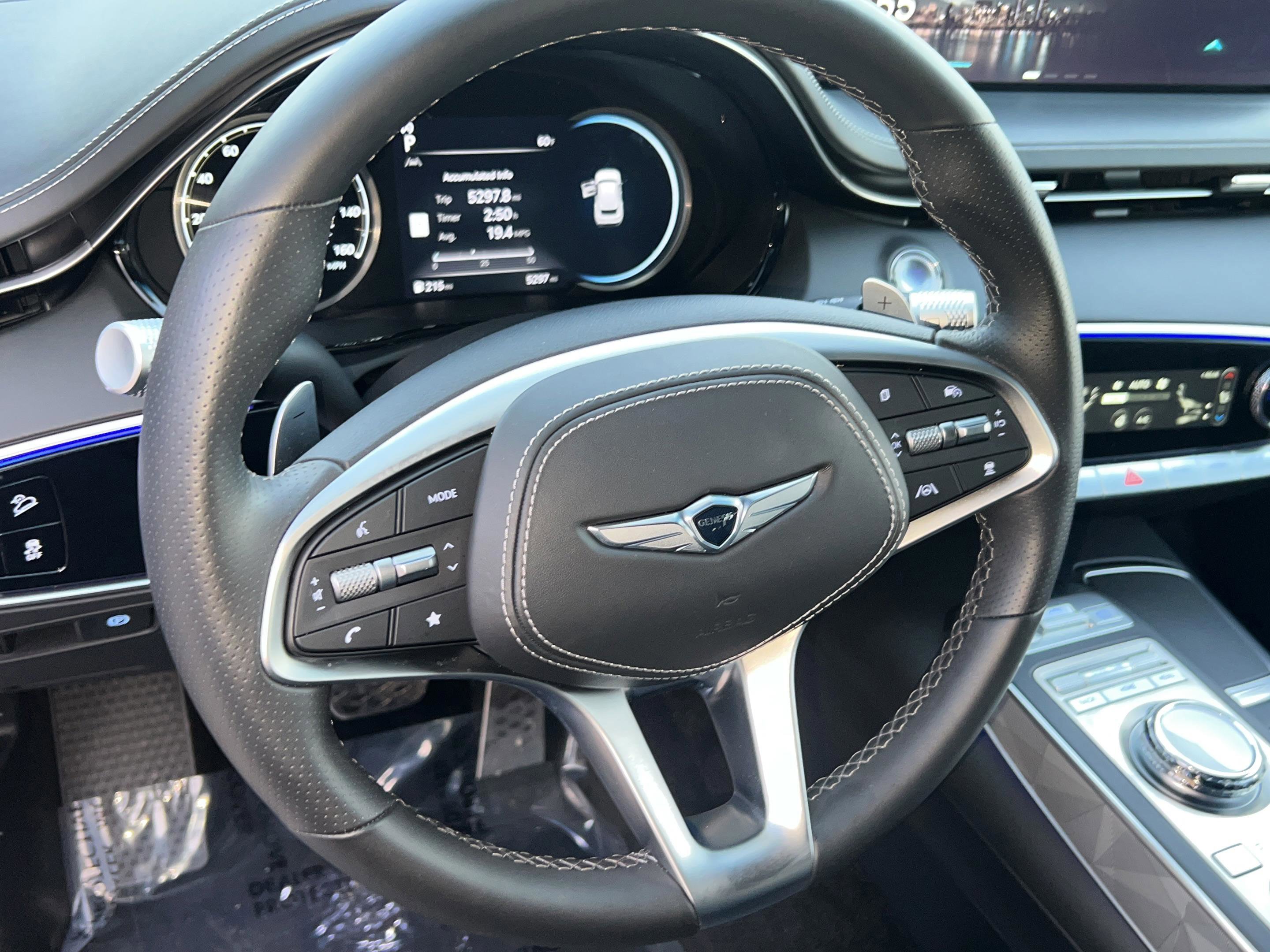 Used 2025 Genesis GV70 3.5T Sport w/ Sport Advanced Package AWD/4WD image 12