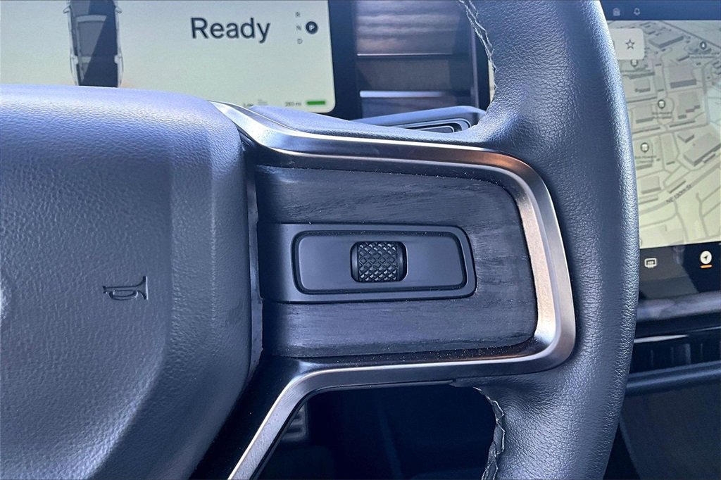 Used 2024 Rivian R1S Adventure image 21