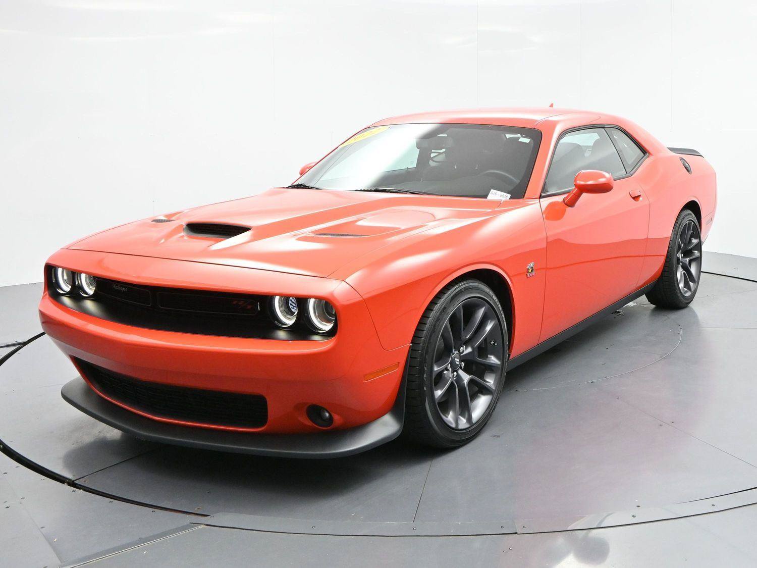 Used 2022 Dodge Challenger R/T Scat Pack RWD image 3