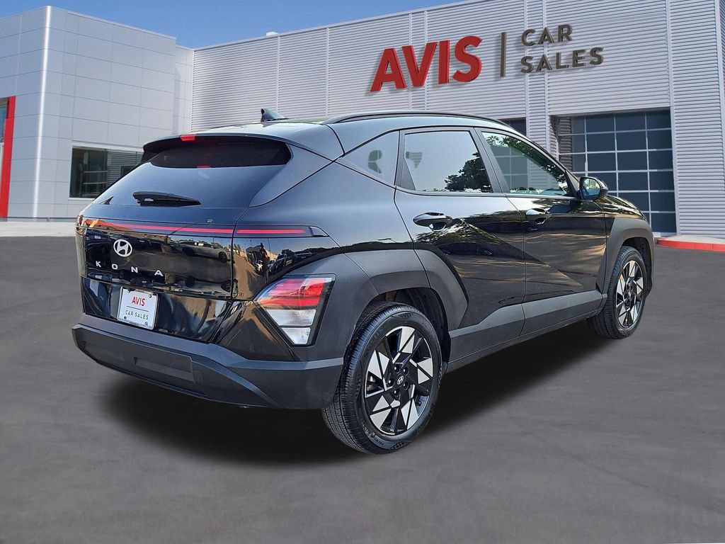 Used 2025 Hyundai Kona SEL FWD image 6