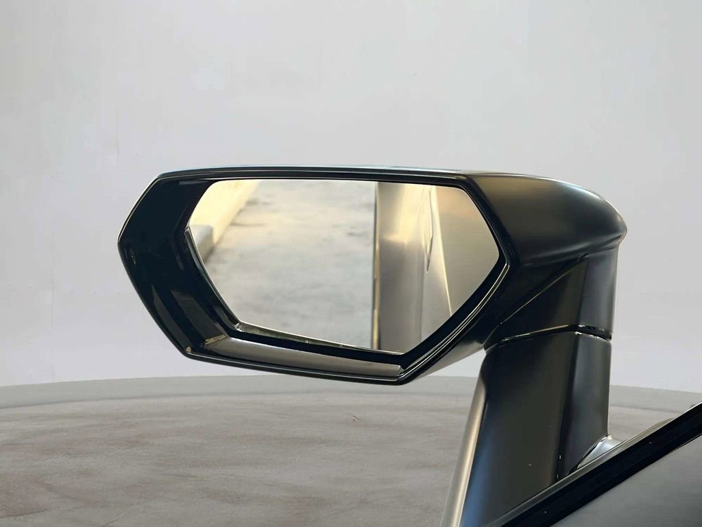 Used 2015 Lamborghini Huracan LP 610-4 image 32