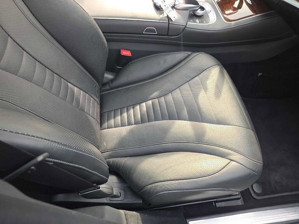 Used 2016 Mercedes-Benz S 550 S 550 4MATIC AWD 4dr Sedan image 25