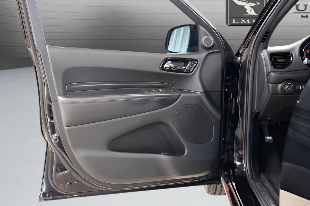 Used 2022 Dodge Durango R/T w/ Blacktop Package AWD/4WD image 38