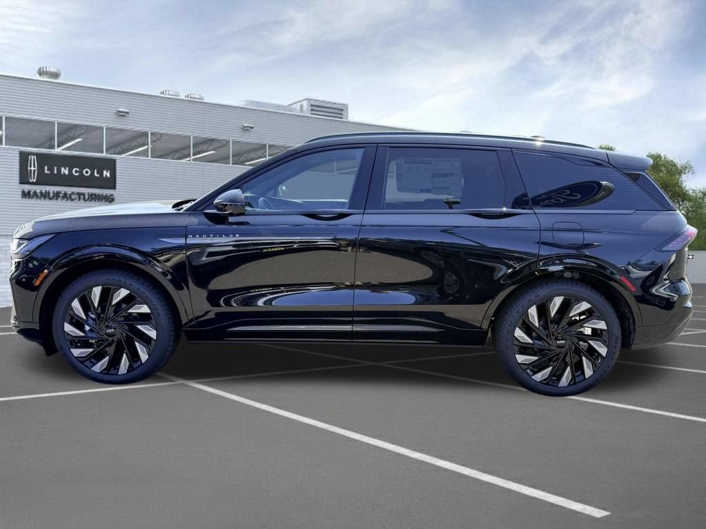 New 2026 Lincoln Nautilus Reserve w/ Jet Appearance Package AWD/4WD image 4