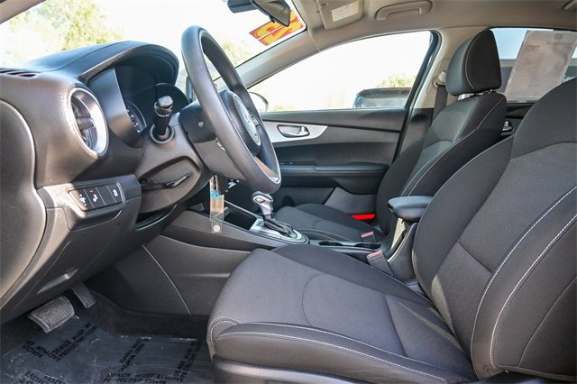 Used 2023 Kia Forte LXS w/ LXS Technology Package image 19