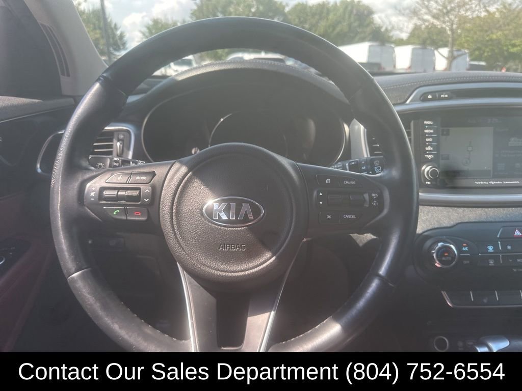 Used 2018 Kia Sorento SX image 18