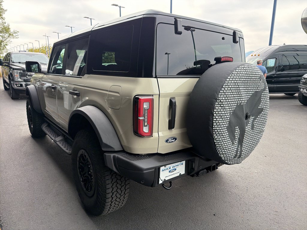 New 2026 Ford Bronco Badlands AWD/4WD image 14