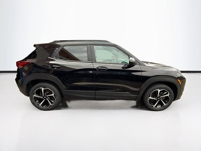 Used 2021 Chevrolet TrailBlazer RS w/ Sun and Liftgate Package image 5