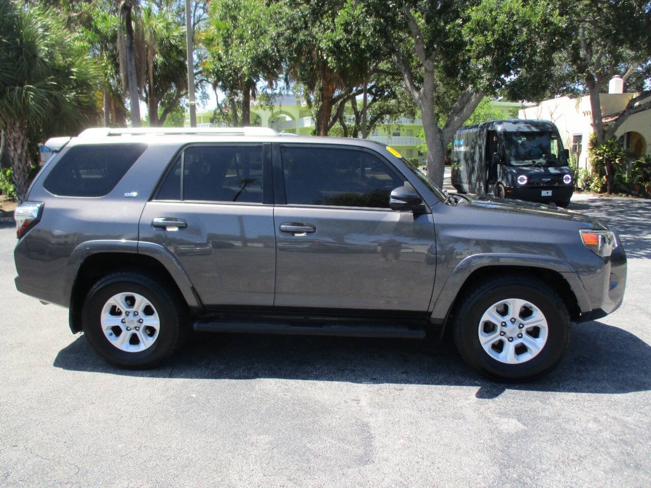 Used 2015 Toyota 4Runner SR5 Premium RWD image 3