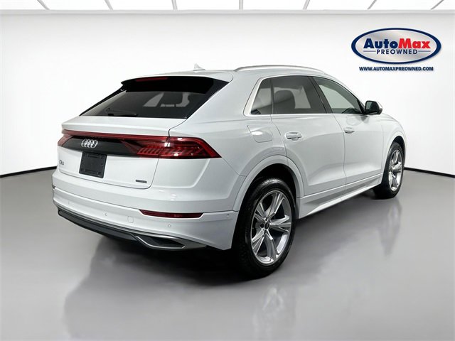 Used 2023 Audi Q8 Premium w/ Convenience Package image 2