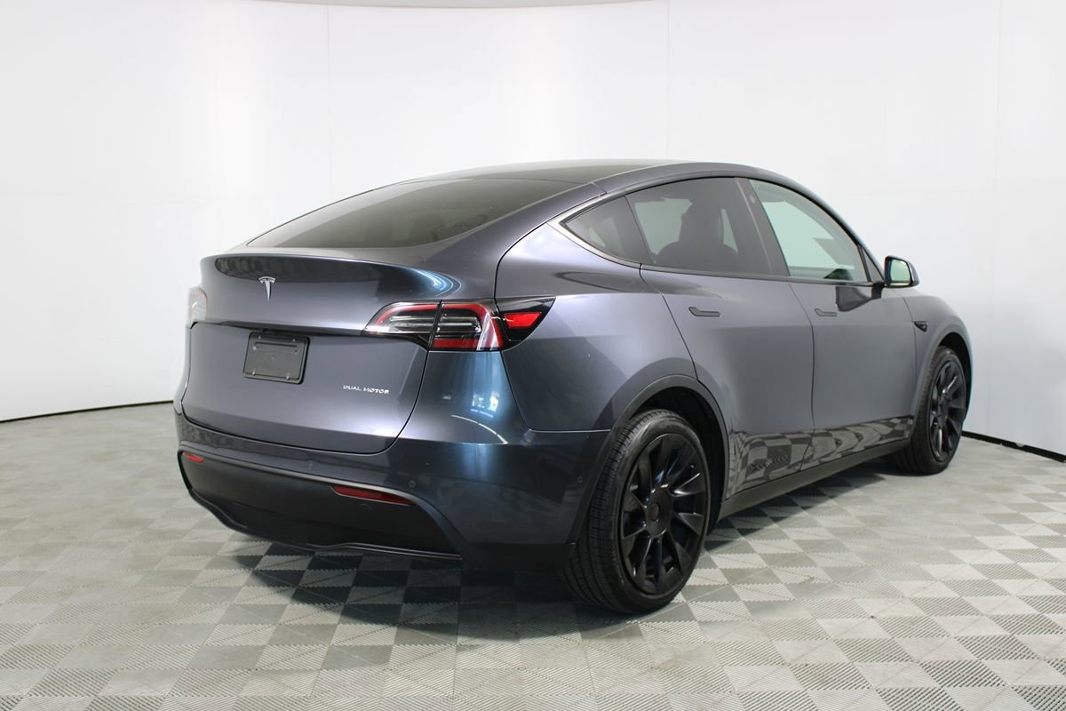 Used 2021 Tesla Model Y Long Range AWD/4WD image 34