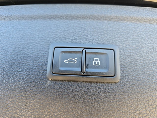 Used 2018 Audi Q5 2.0T Premium Plus w/ Premium Plus Package image 16