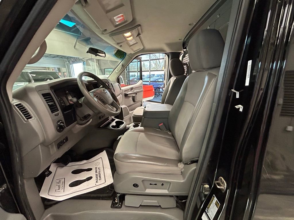 Used 2016 Nissan NV 2500 SL w/ Technology Package image 42
