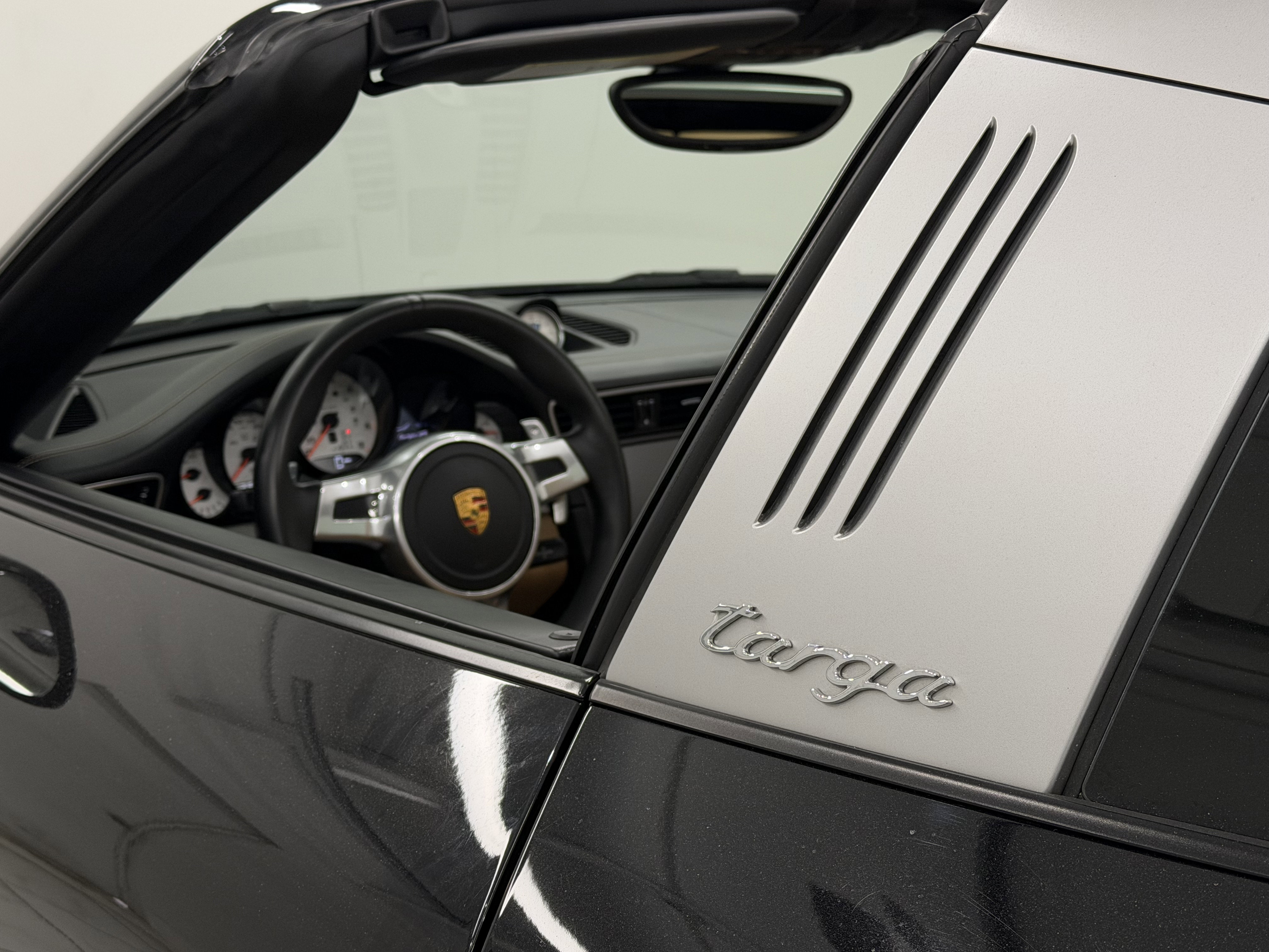 Certified 2016 Porsche 911 Targa 4S image 22