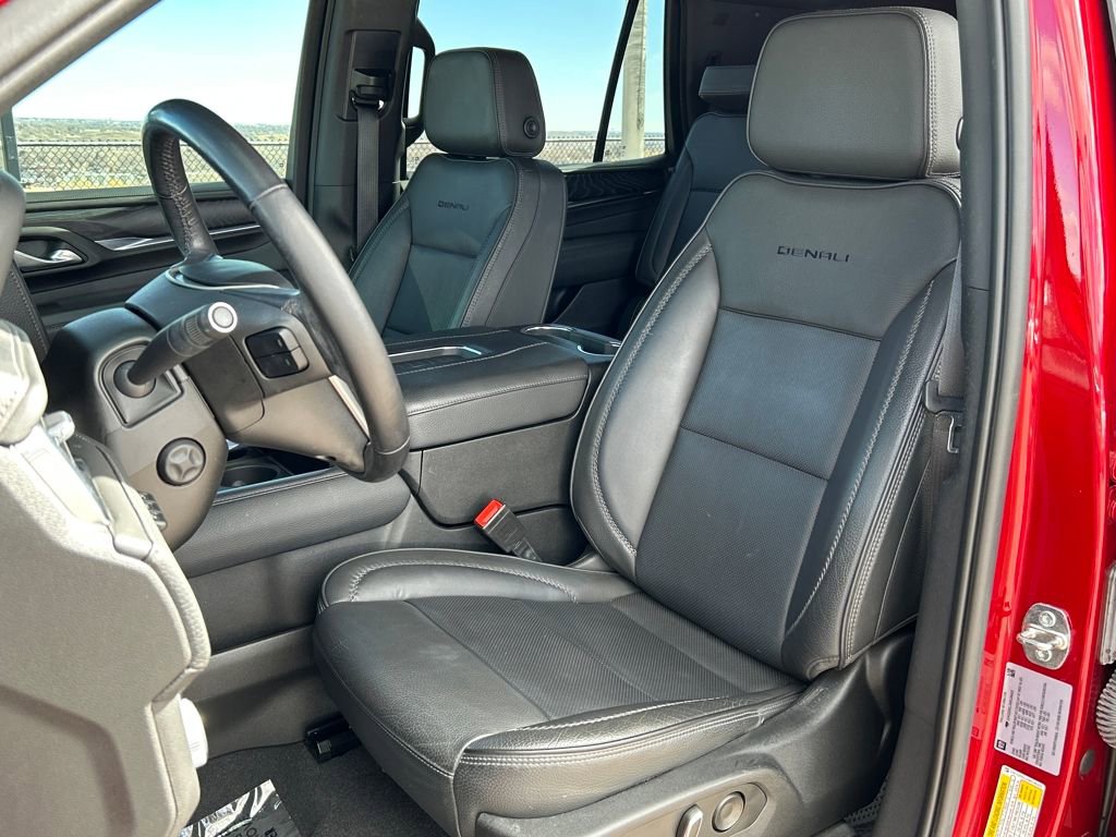 Used 2022 GMC Yukon Denali image 19