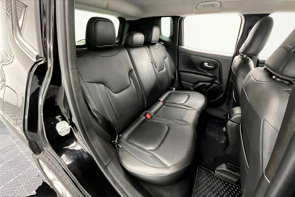 Used 2023 Jeep Renegade Limited image 27