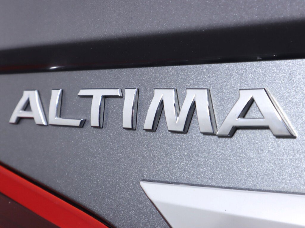Used 2017 Nissan Altima 2.5 SR FWD image 31