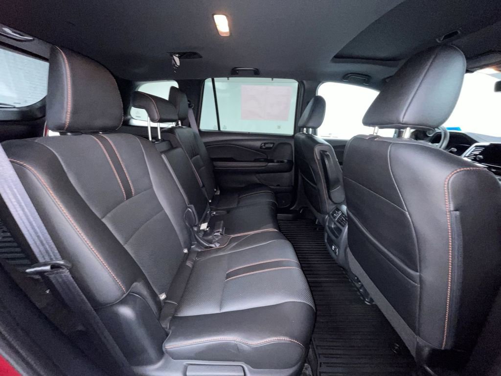 Used 2023 Honda Passport TrailSport image 17