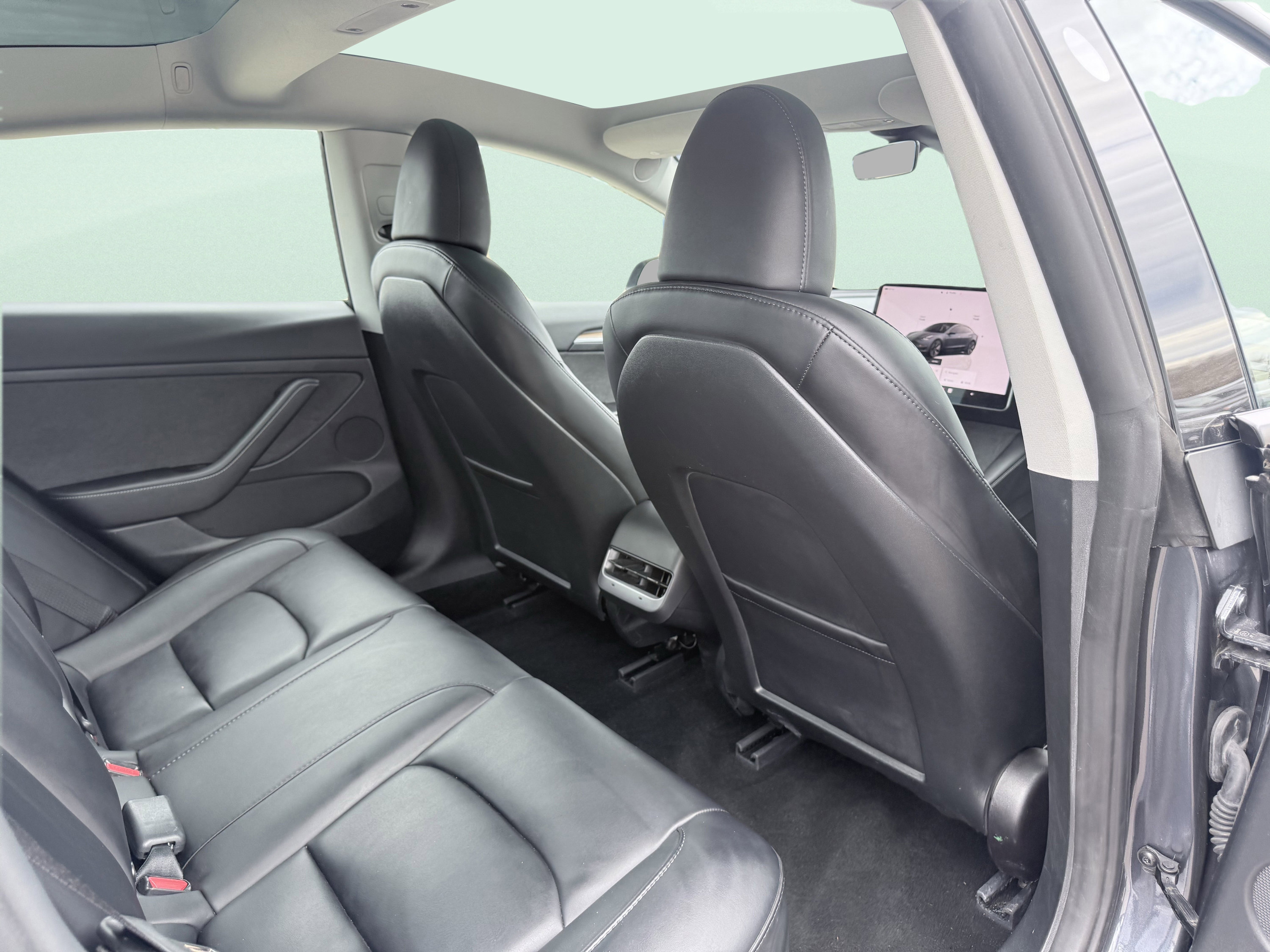 Used 2023 Tesla Model 3 Standard Range image 40