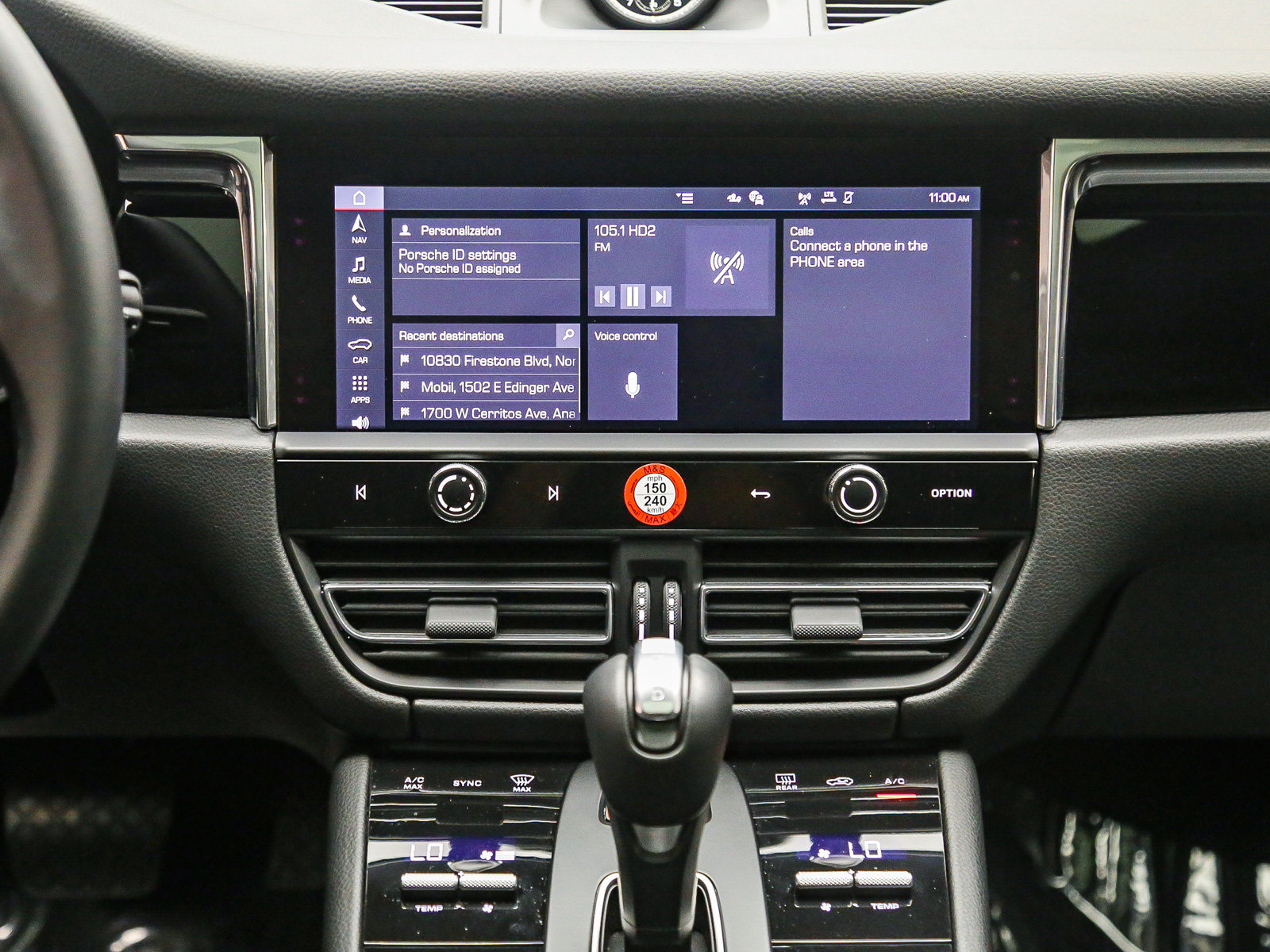 Certified 2026 Porsche Macan AWD/4WD image 17