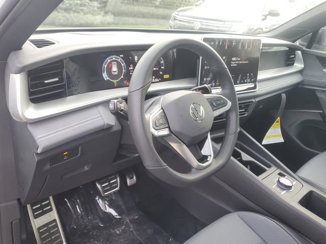 New 2026 Volkswagen Tiguan SE R-Line AWD/4WD image 20