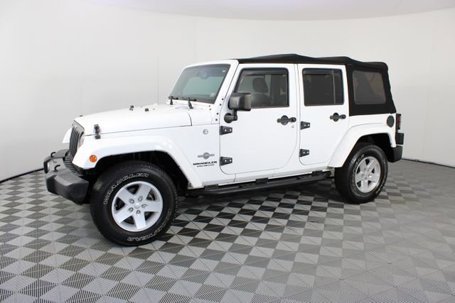 Used 2015 Jeep Wrangler Unlimited Sport image 2
