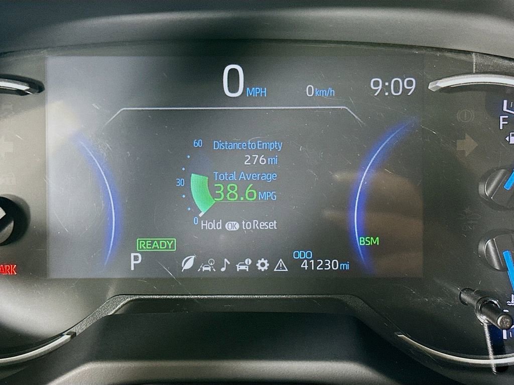 Used 2023 Toyota RAV4 SE w/ Convenience Package image 12