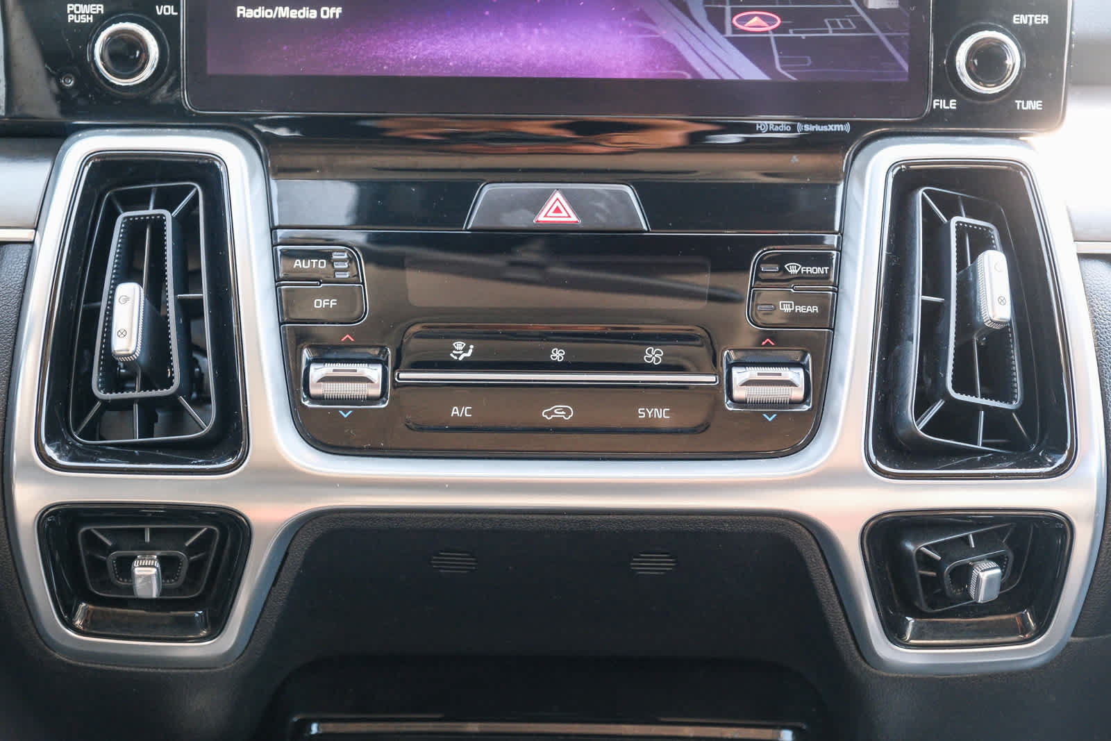 Used 2022 Kia Sorento SX FWD image 18