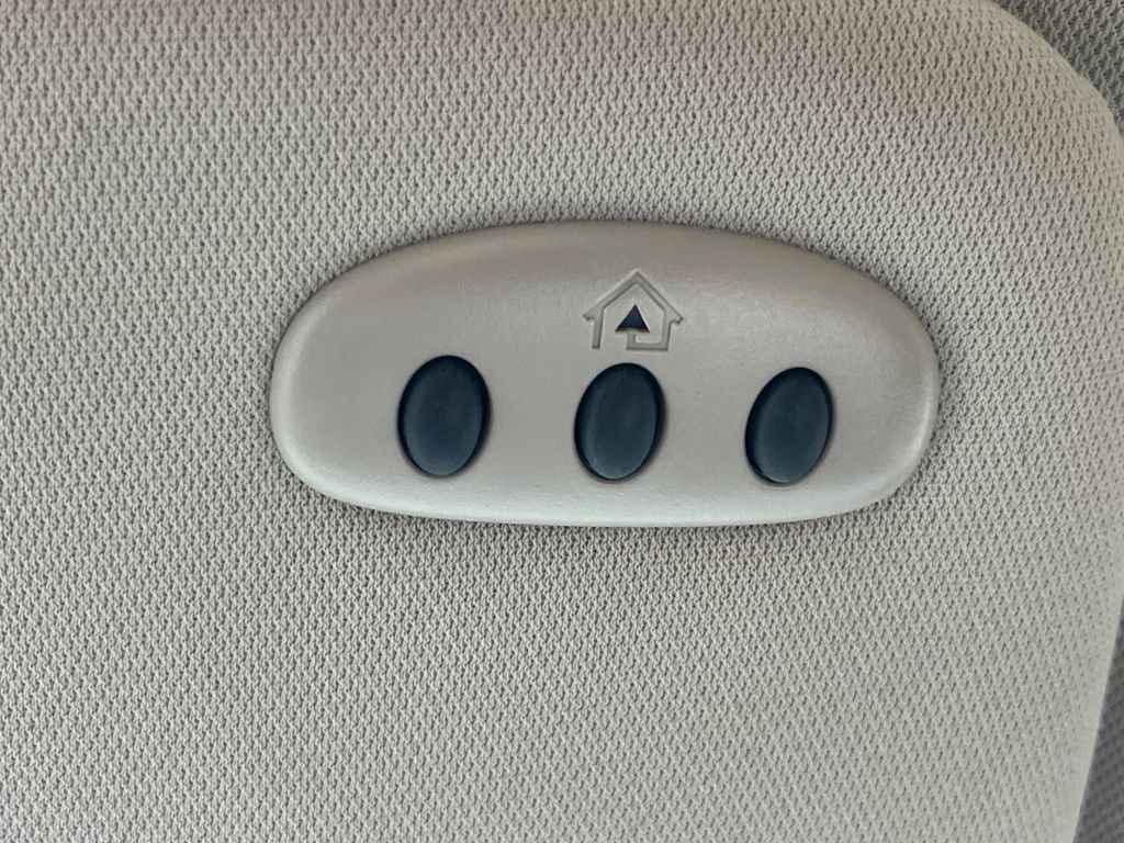 Certified 2023 Lincoln Nautilus Reserve w/ Equipment Group 201A image 32