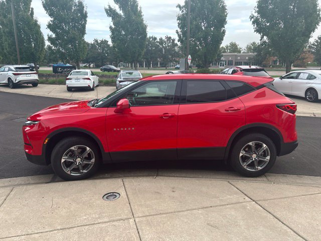 Used 2024 Chevrolet Blazer LT w/ LPO, Floor Liner Package FWD image 4