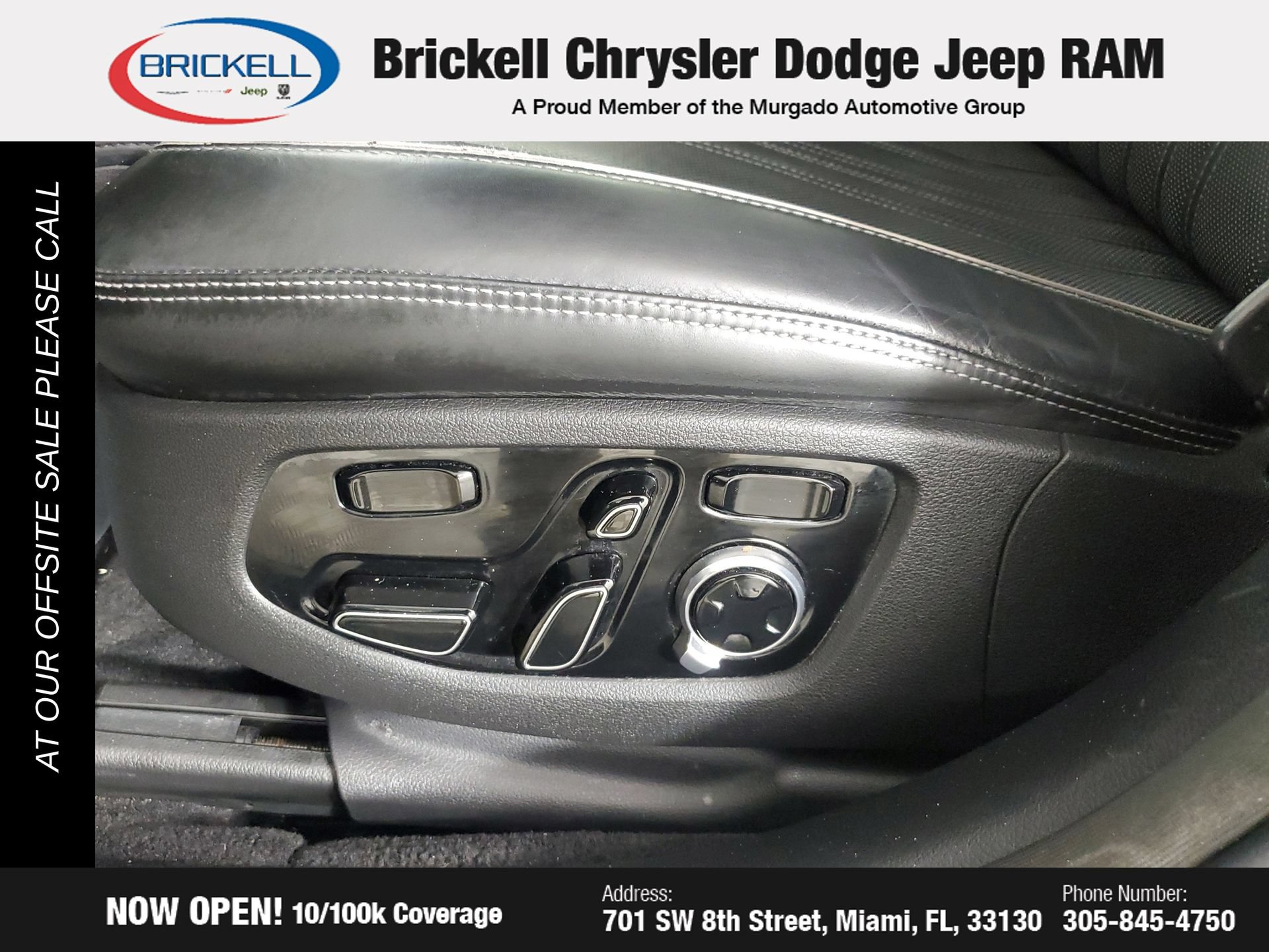 Used 2017 Genesis G90 3.3T Premium RWD image 29