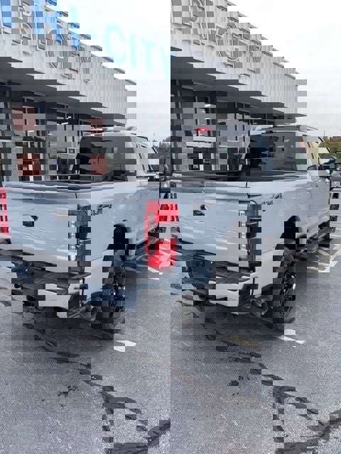 New 2026 Ford F350 Lariat w/ Black Appearance Package image 35