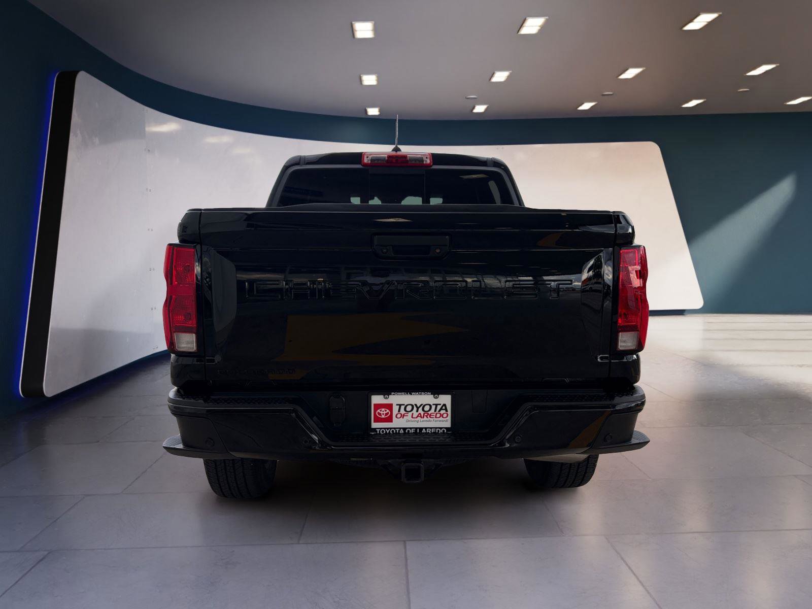 Used 2025 Chevrolet Colorado W/T w/ WT Custom Package RWD image 4