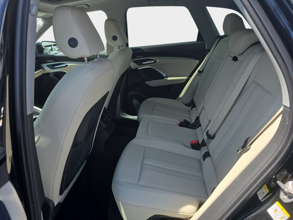 Certified 2025 Audi Q5 Premium w/ Premium Plus AWD/4WD image 24