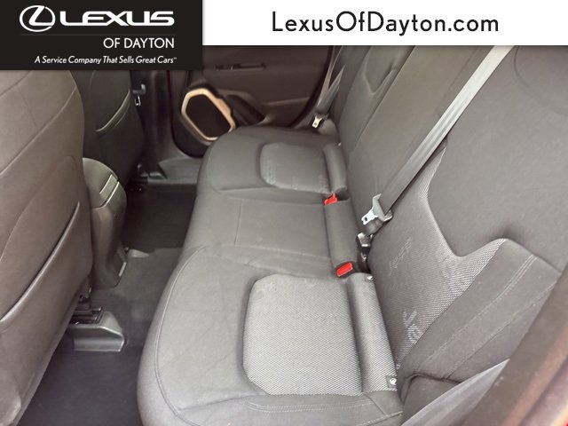 Used 2017 Jeep Renegade Latitude w/ Cold Weather Group image 32