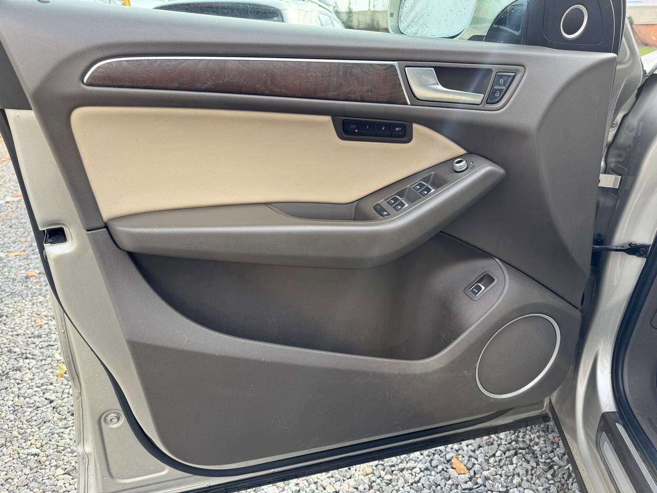 Used 2016 Audi Q5 2.0T Premium Plus w/ Technology Package image 23