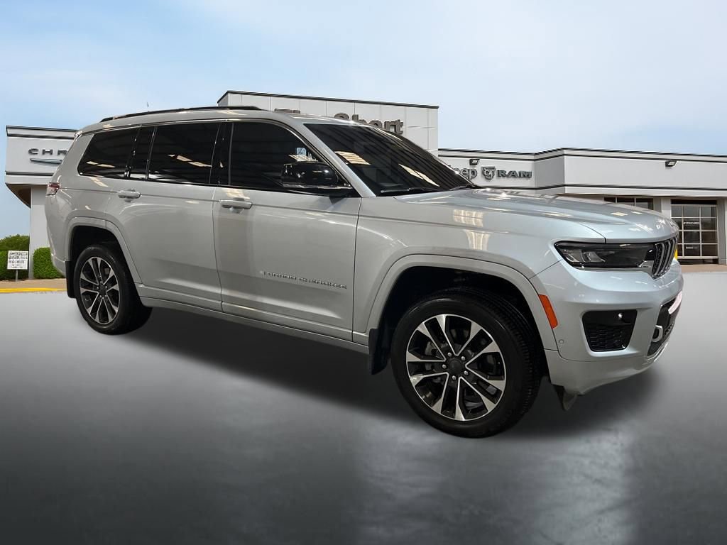 Used 2025 Jeep Grand Cherokee L Overland w/ MOPAR Finishing Package AWD/4WD image 7